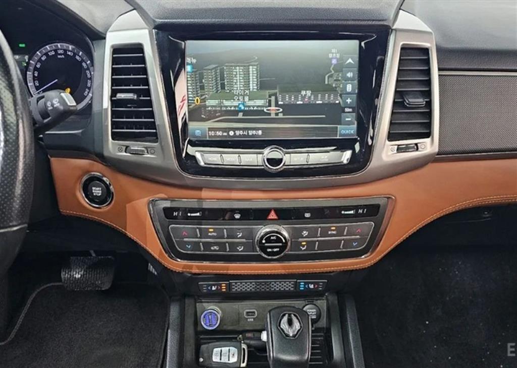 Ssangyong Rexton 2019 Gris - Importación desde Corea - HF Imports Iquique - Foto 15