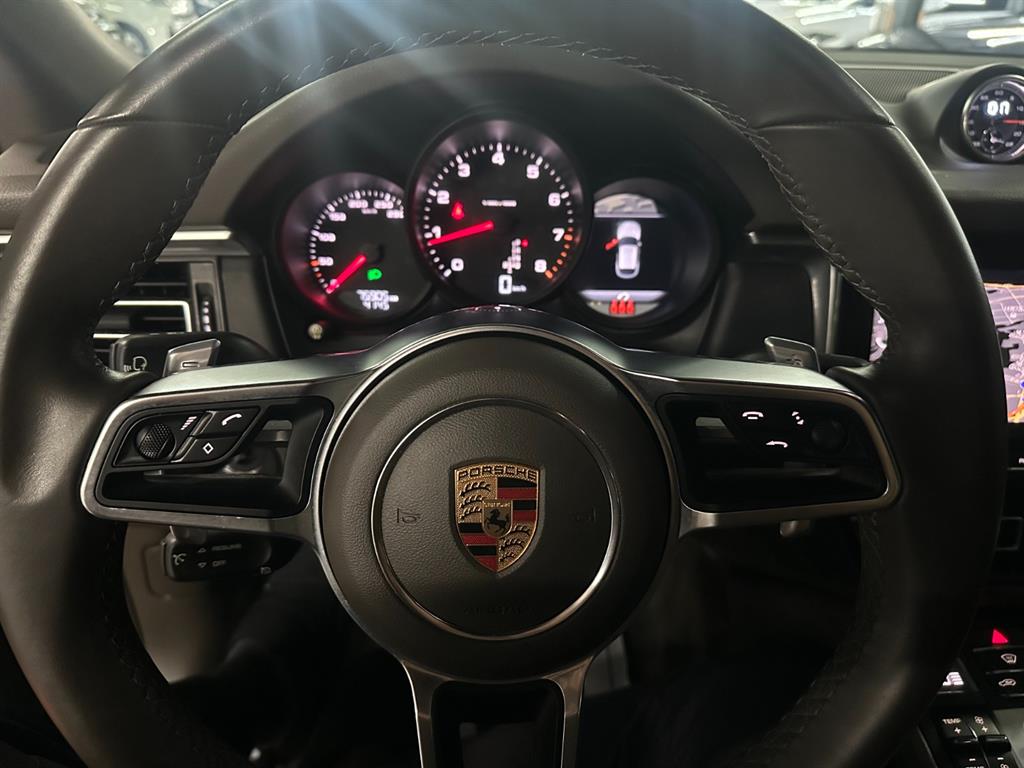 Porsche Macan - Vista 11