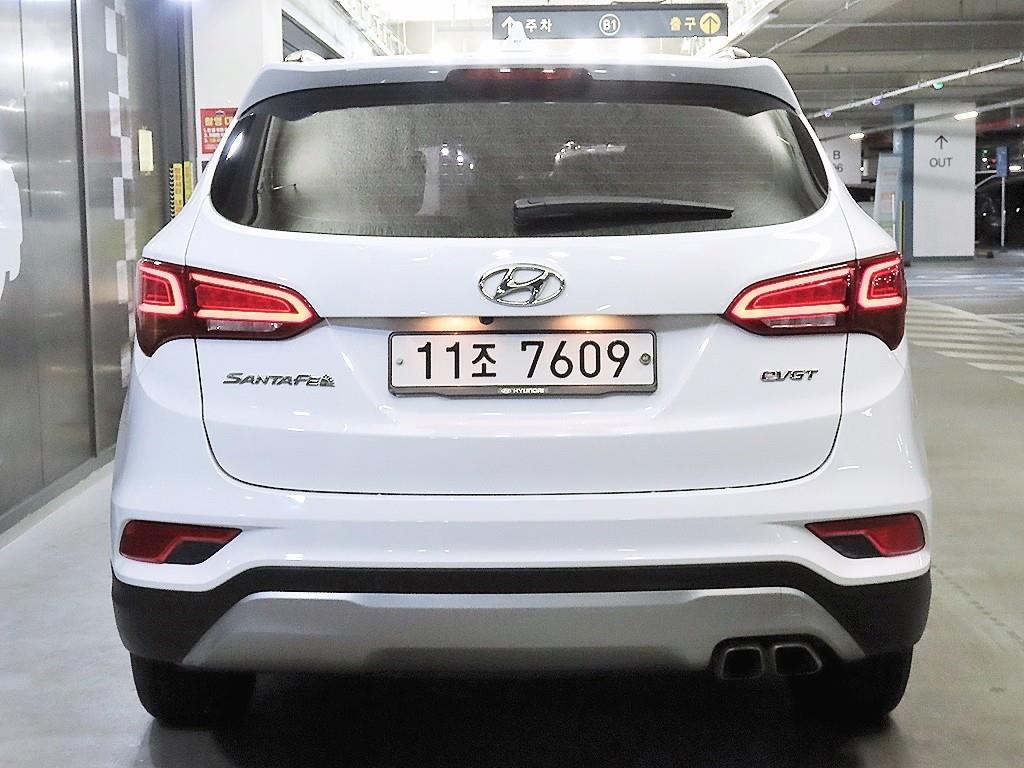 HYUNDAI Santa Fe - Vista 5
