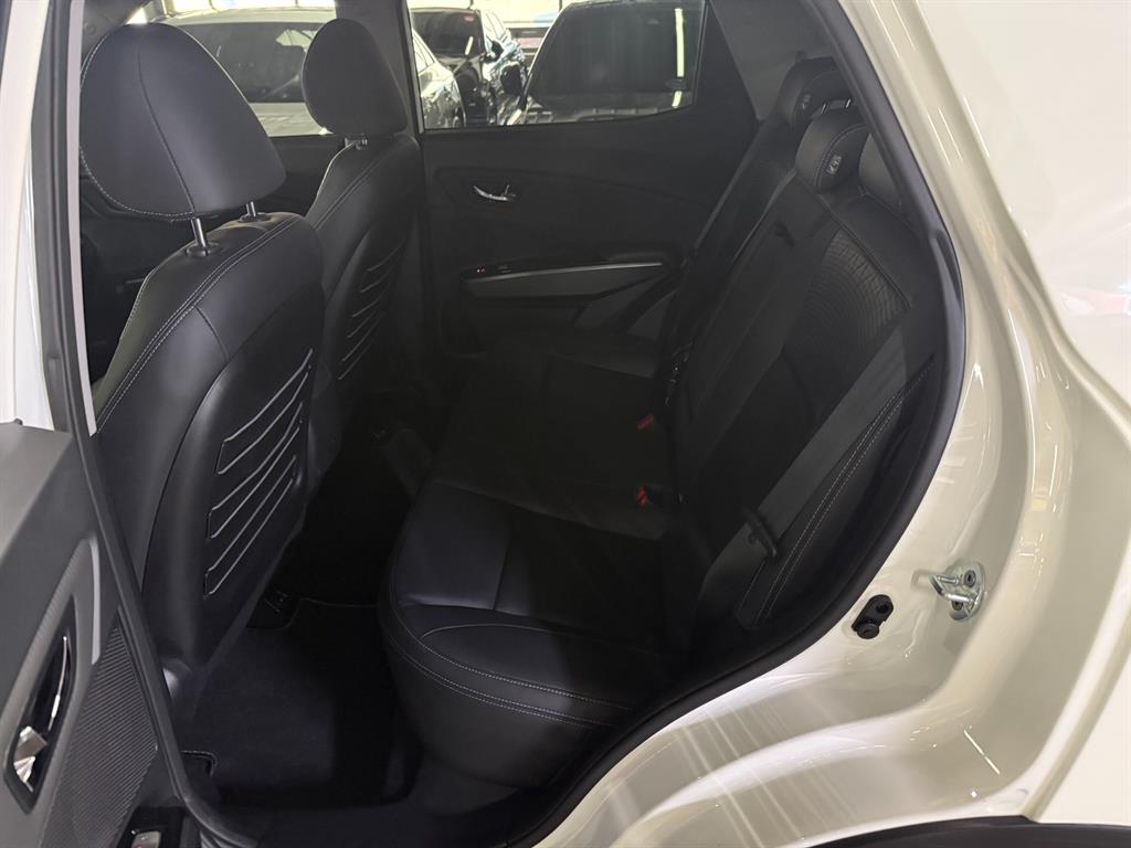 Ssangyong Tivoli - Vista 8