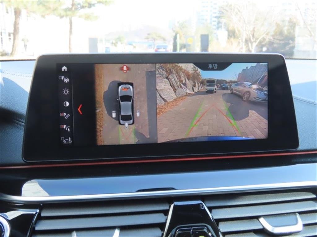 BMW 5 Series 2018 Azul - Importación desde Corea - HF Imports Iquique - Foto 9