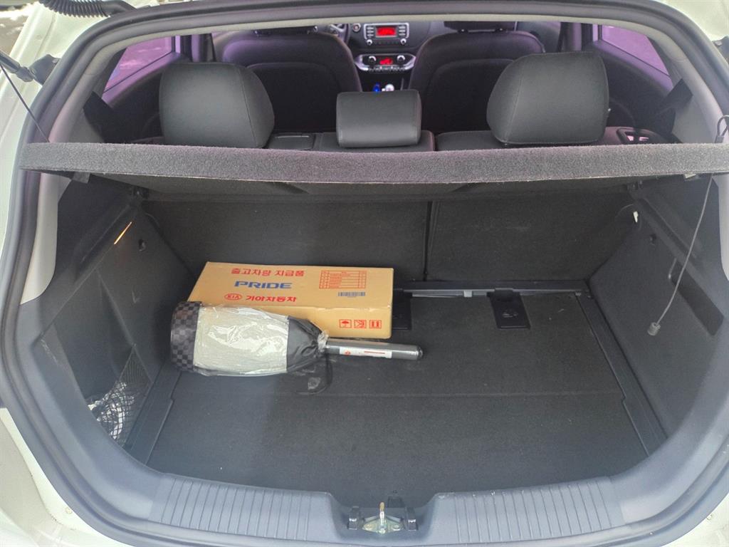 KIA Pride 2017 Blanco - Importación desde Corea - HF Imports Iquique - Foto 18