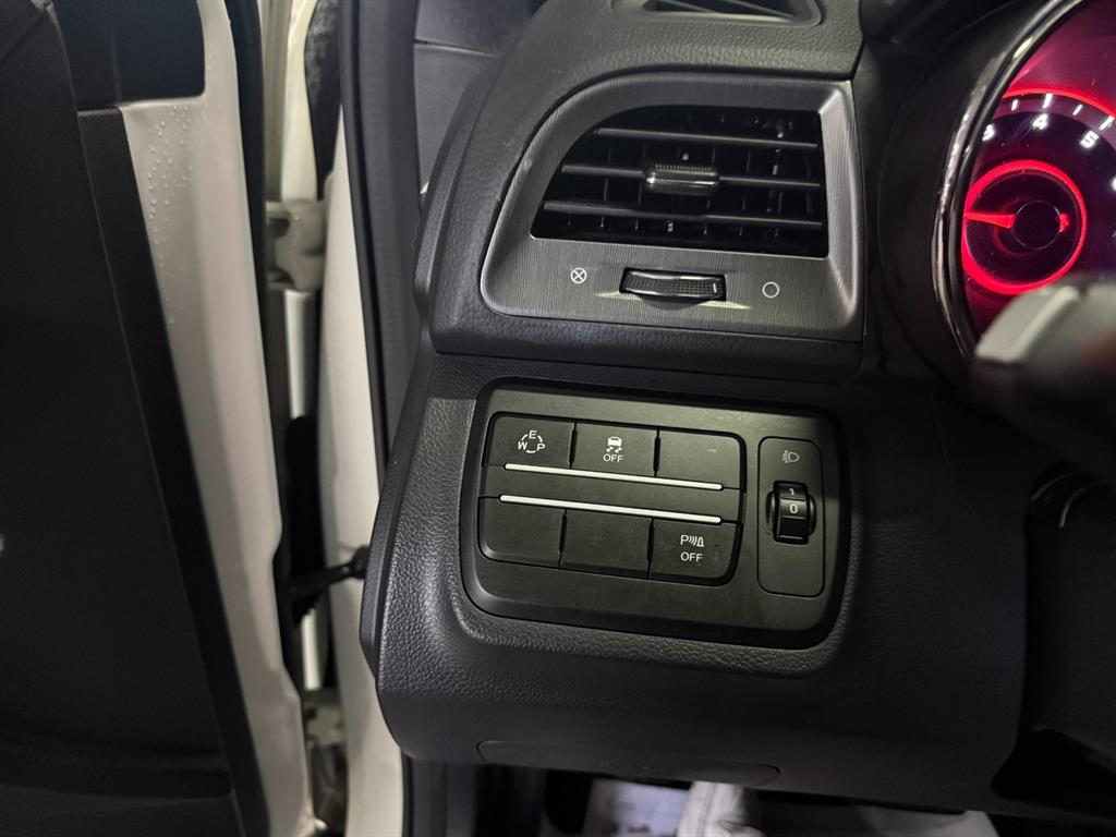 Ssangyong Tivoli 2018 Blanco - Importación desde Corea - HF Imports Iquique - Foto 15