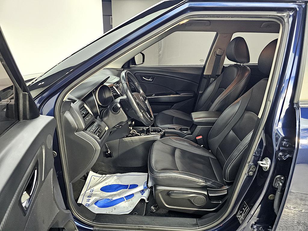 Ssangyong Tivoli - Vista 7