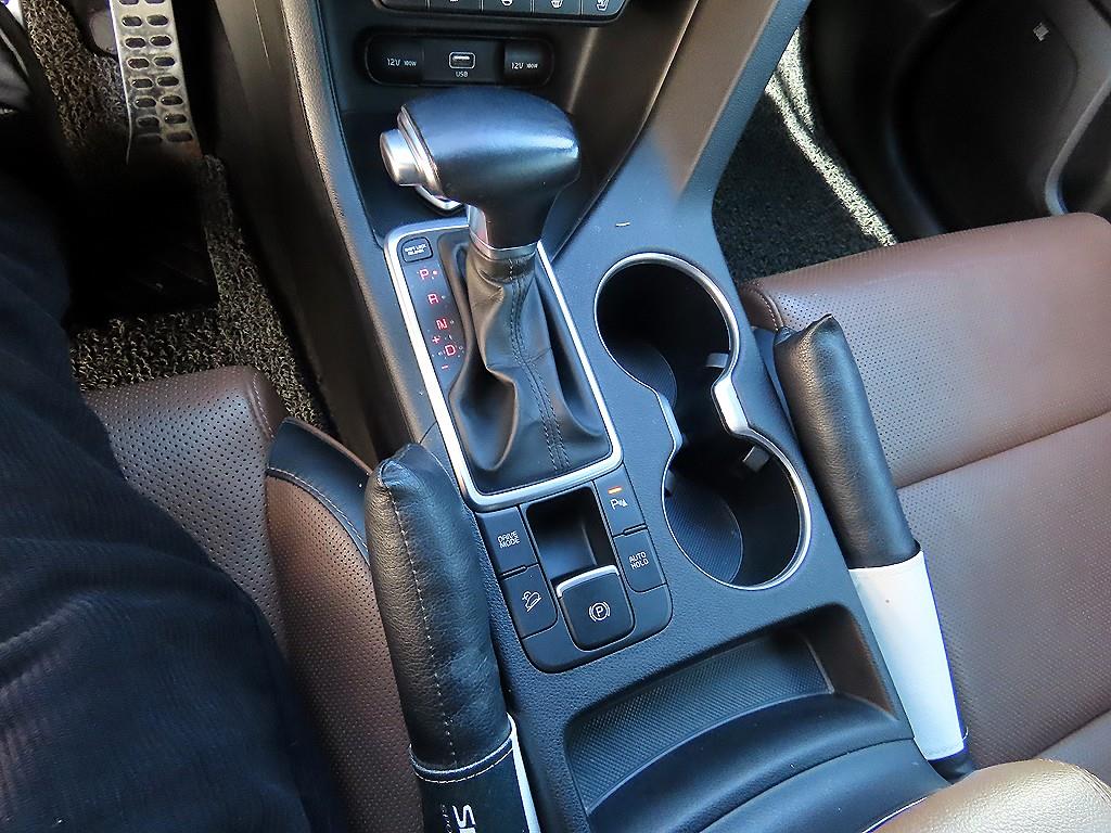 KIA Sportage - Vista 10