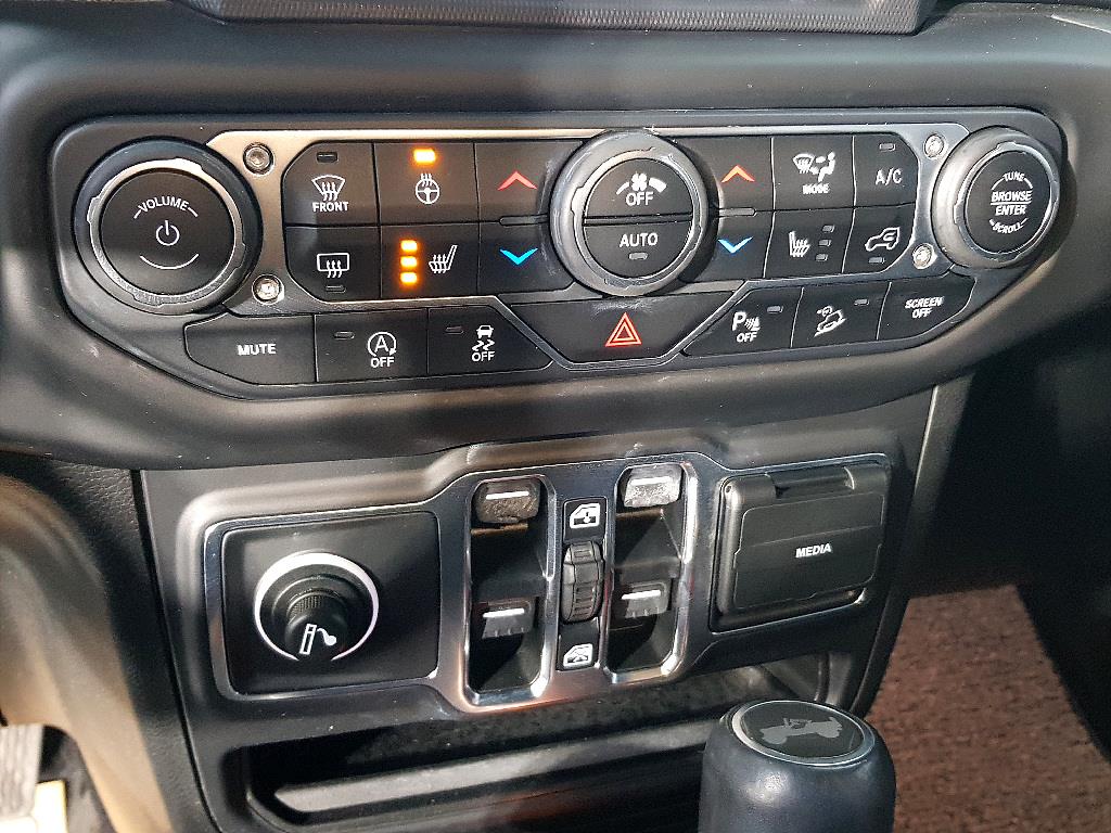 Jeep Wrangler - Vista 11