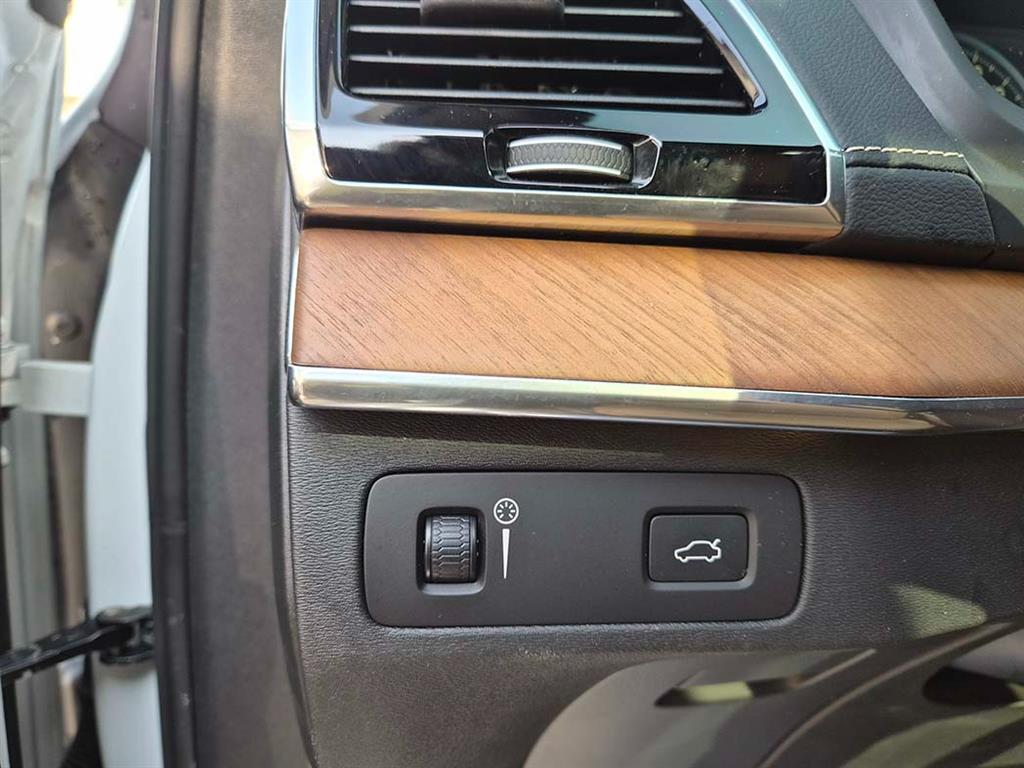 Volvo XC90 - Vista 12