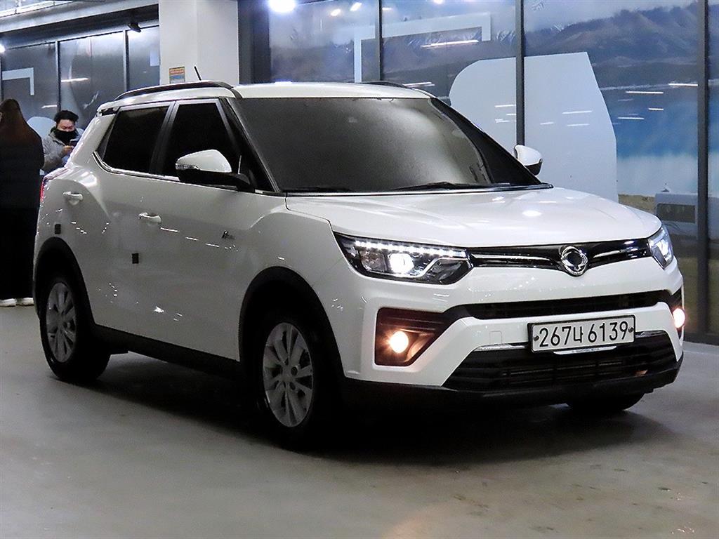 Ssangyong Tivoli 2021 Blanco - Importación desde Corea - HF Imports Iquique - Foto 1