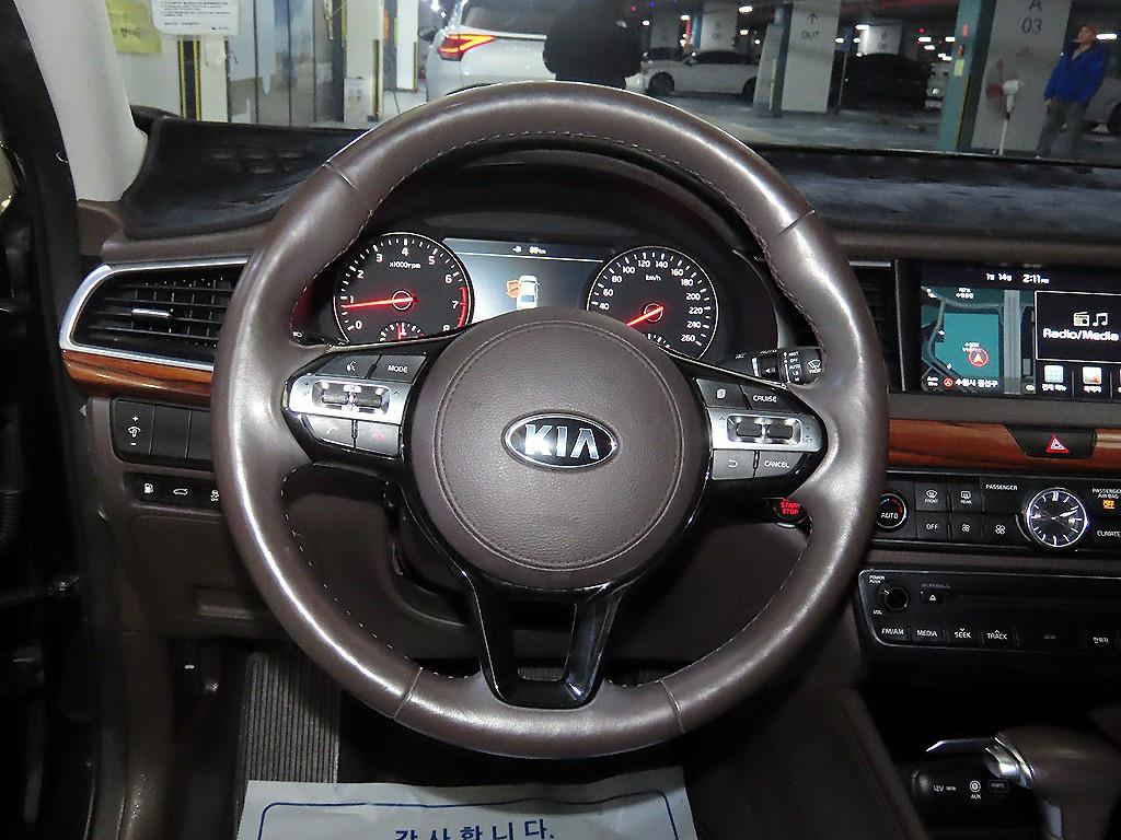 KIA K7 - Vista 8