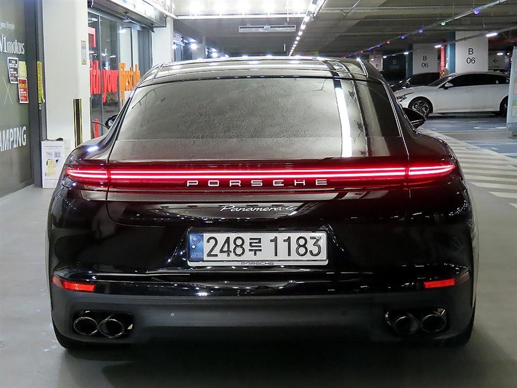 Porsche Panamera - Vista 5