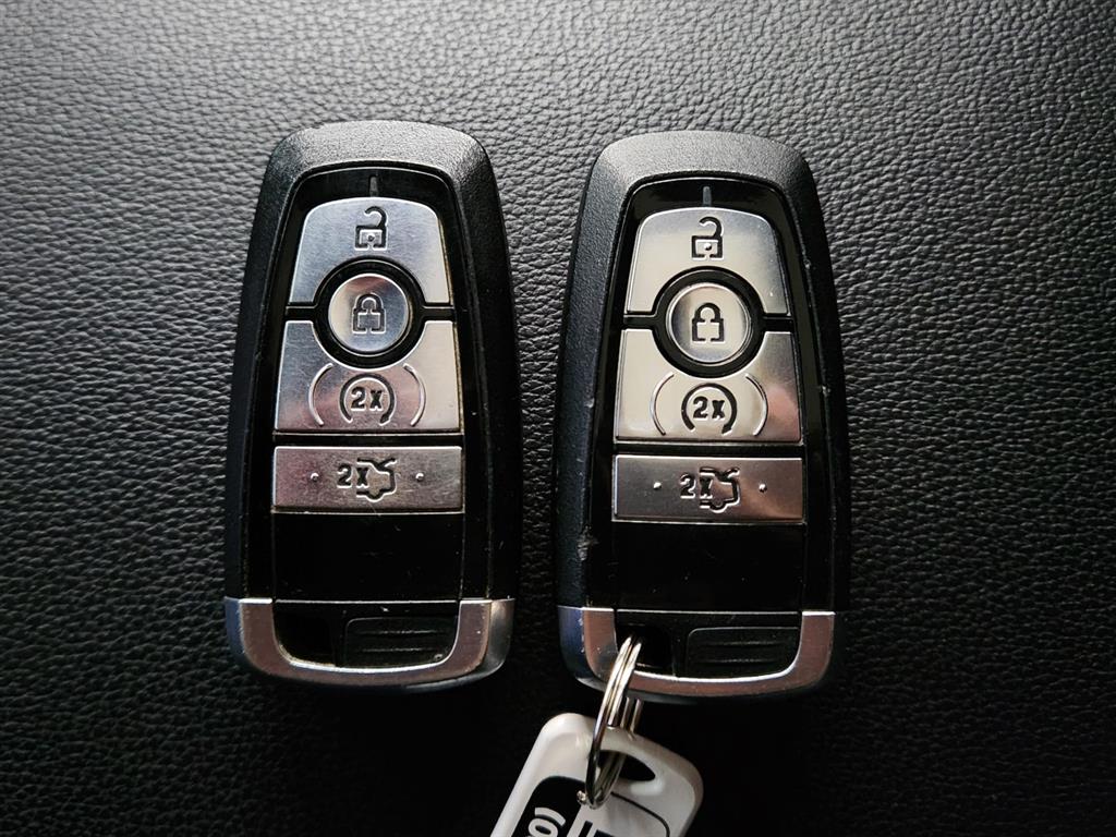 Ford Explorer 2018 Negro - Importación desde Corea - HF Imports Iquique - Foto 13