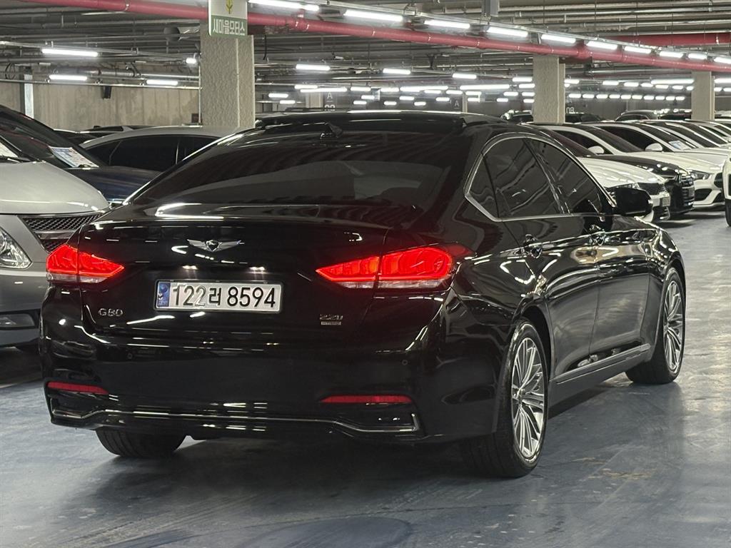 Genesis G80 - Vista 5