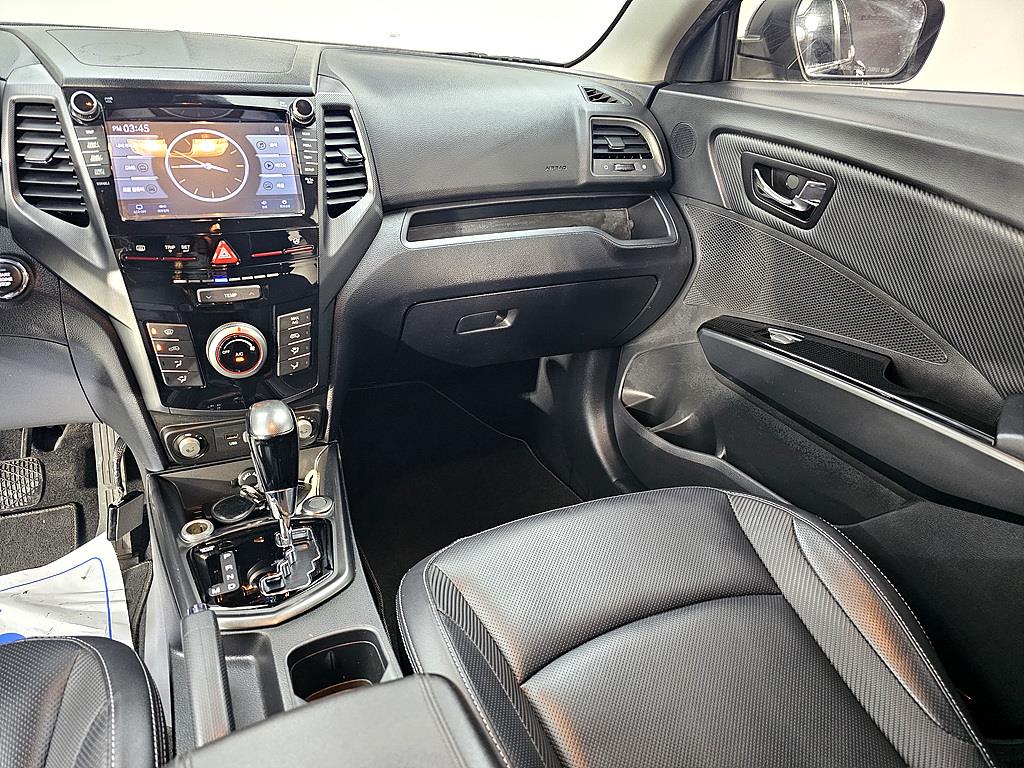 Ssangyong Tivoli - Vista 11