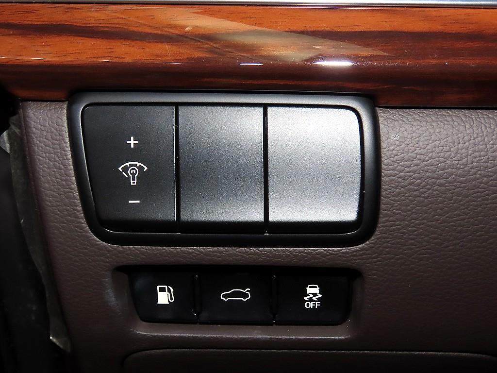 KIA K7 2017 Negro - Importación desde Corea - HF Imports Iquique - Foto 13