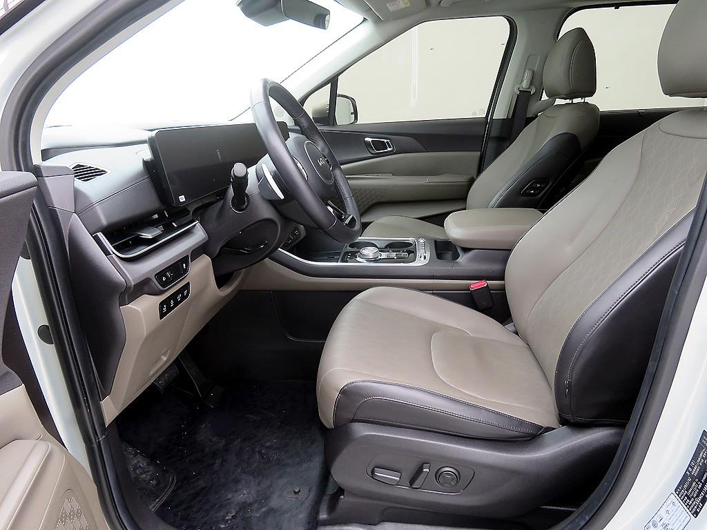 KIA Carnival - Vista 7