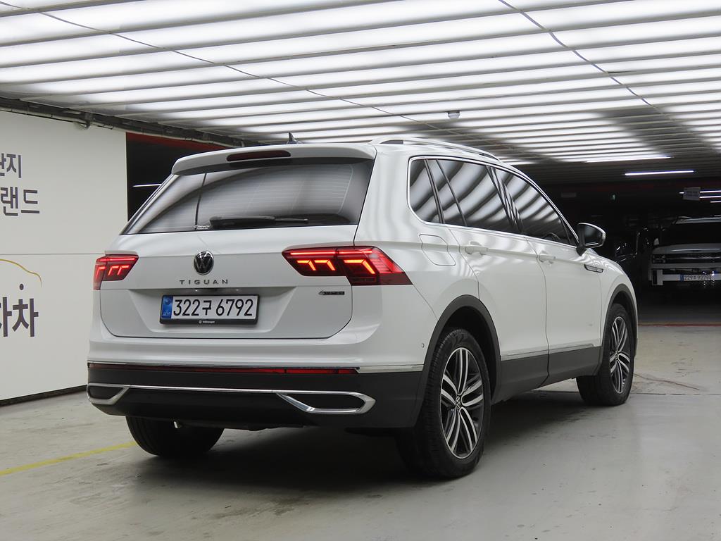 Volkswagen Tiguan - Vista 4