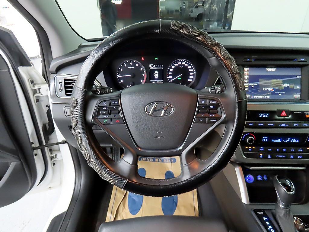 HYUNDAI Sonata - Vista 9