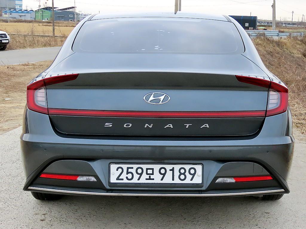 HYUNDAI Sonata - Vista 4