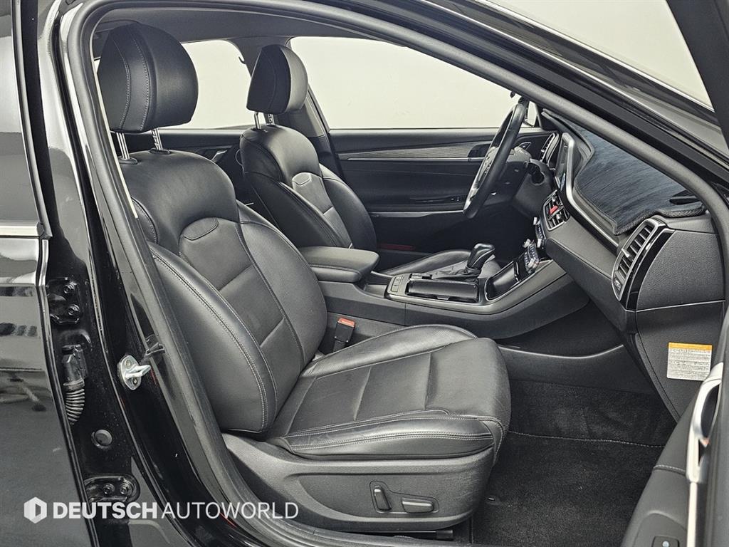 HYUNDAI Grandeur - Vista 12