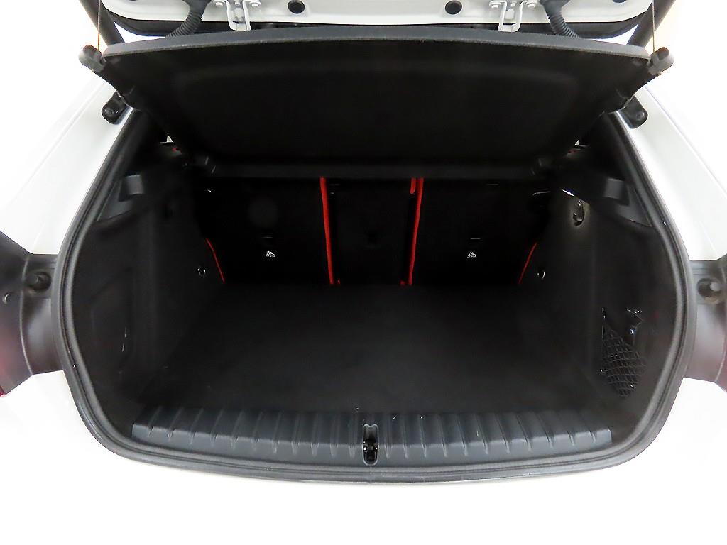 BMW 1 series 2022 - Importación desde Corea - HF Imports Iquique - Foto 18