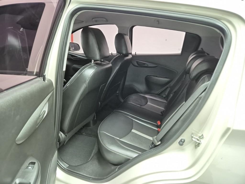 Chevrolet Spark - Vista 12