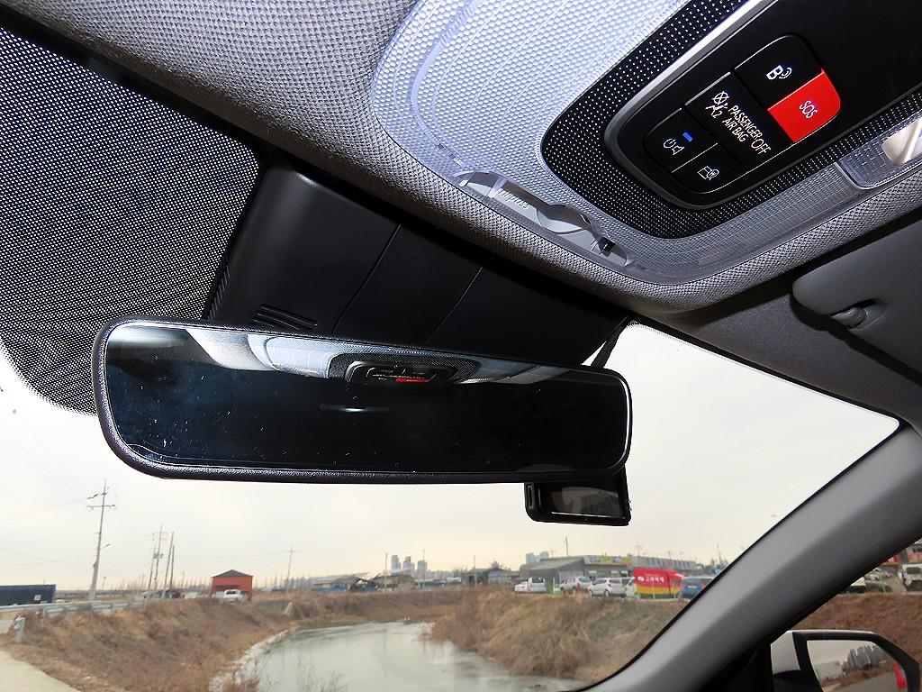 HYUNDAI Avante - Vista 12