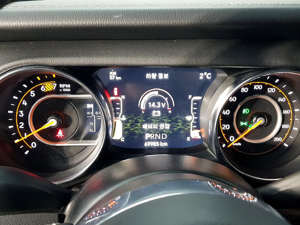 Jeep Wrangler - Vista 7