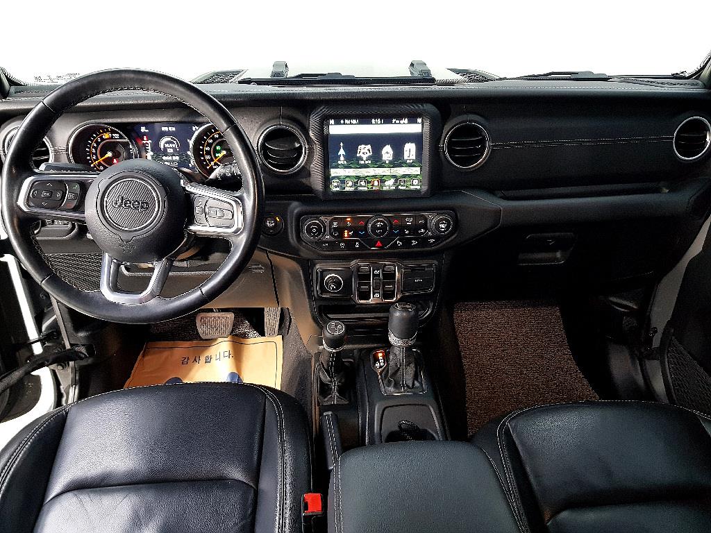 Jeep Wrangler - Vista 5