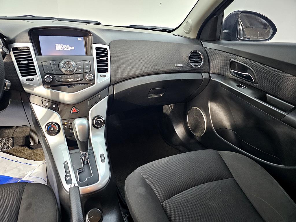 Chevrolet Cruise - Vista 10