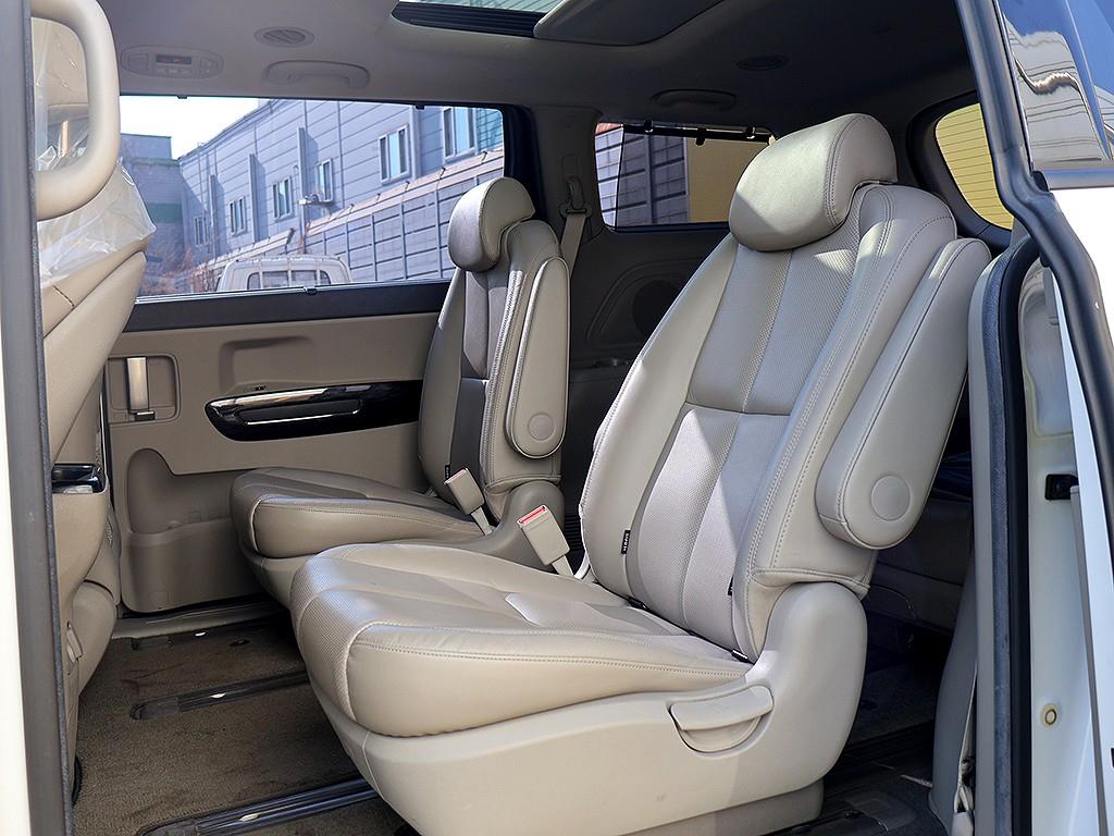 KIA Carnival 2016 Blanco - Importación desde Corea - HF Imports Iquique - Foto 11