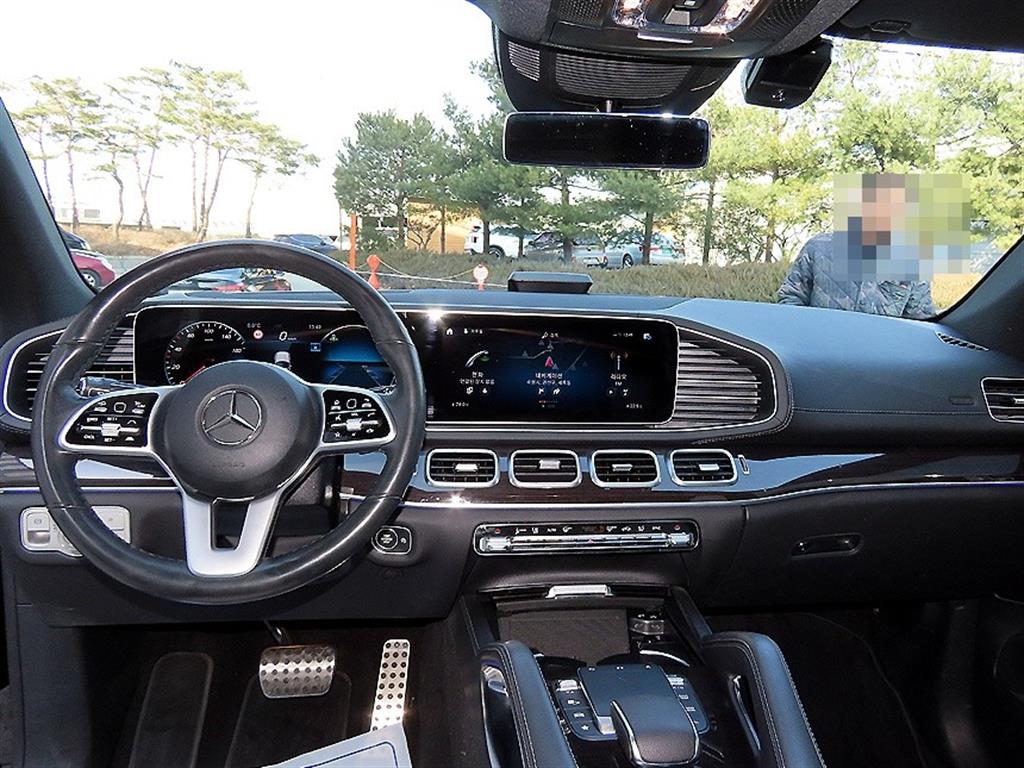 Mercedes Benz GLE Class - Vista 7