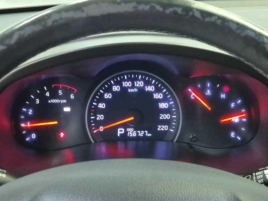 KIA Carnival - Vista 6