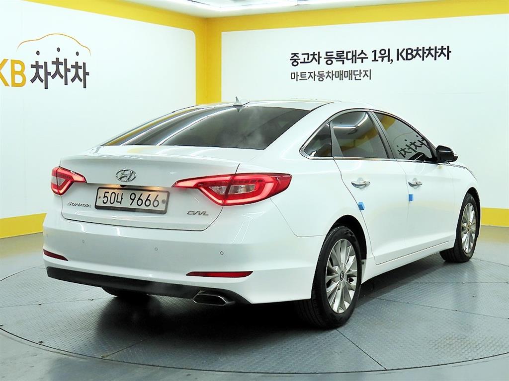 HYUNDAI Sonata - Vista 4