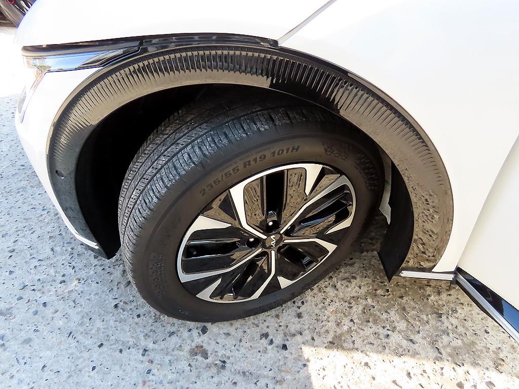 KIA EV6 2023 Blanco - Importación desde Corea - HF Imports Iquique - Foto 20