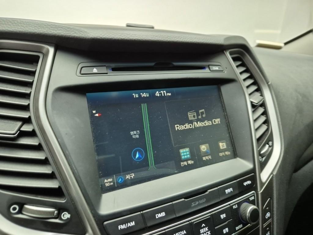 HYUNDAI Santa Fe 2016 Blanco - Importación desde Corea - HF Imports Iquique - Foto 14