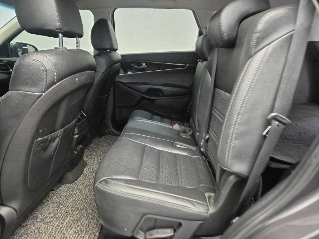 KIA Sorento - Vista 12