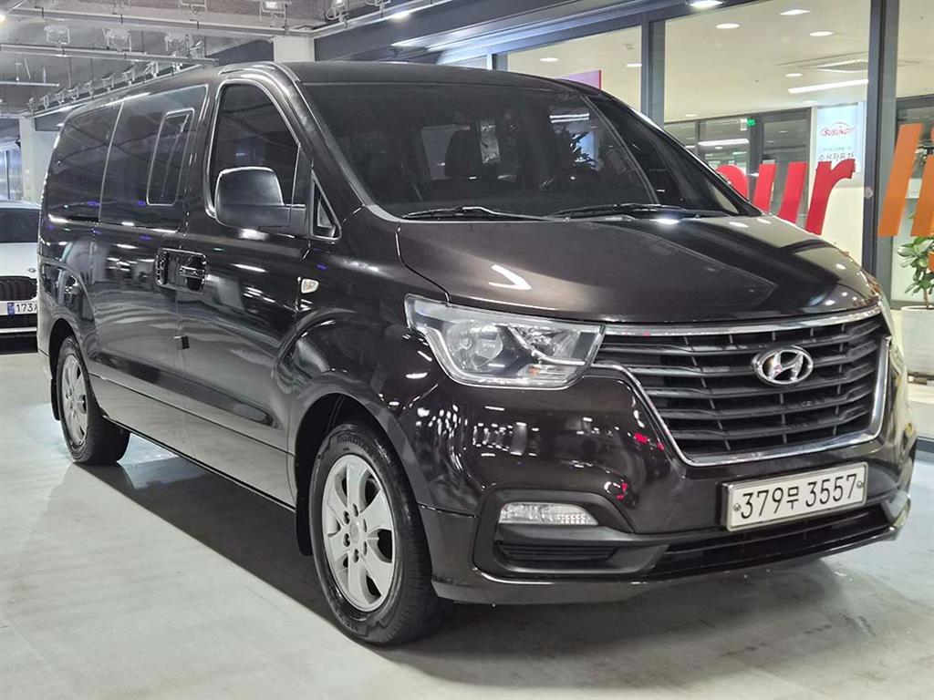 HYUNDAI Starex 2018 - Importación desde Corea - HF Imports Iquique - Foto 1