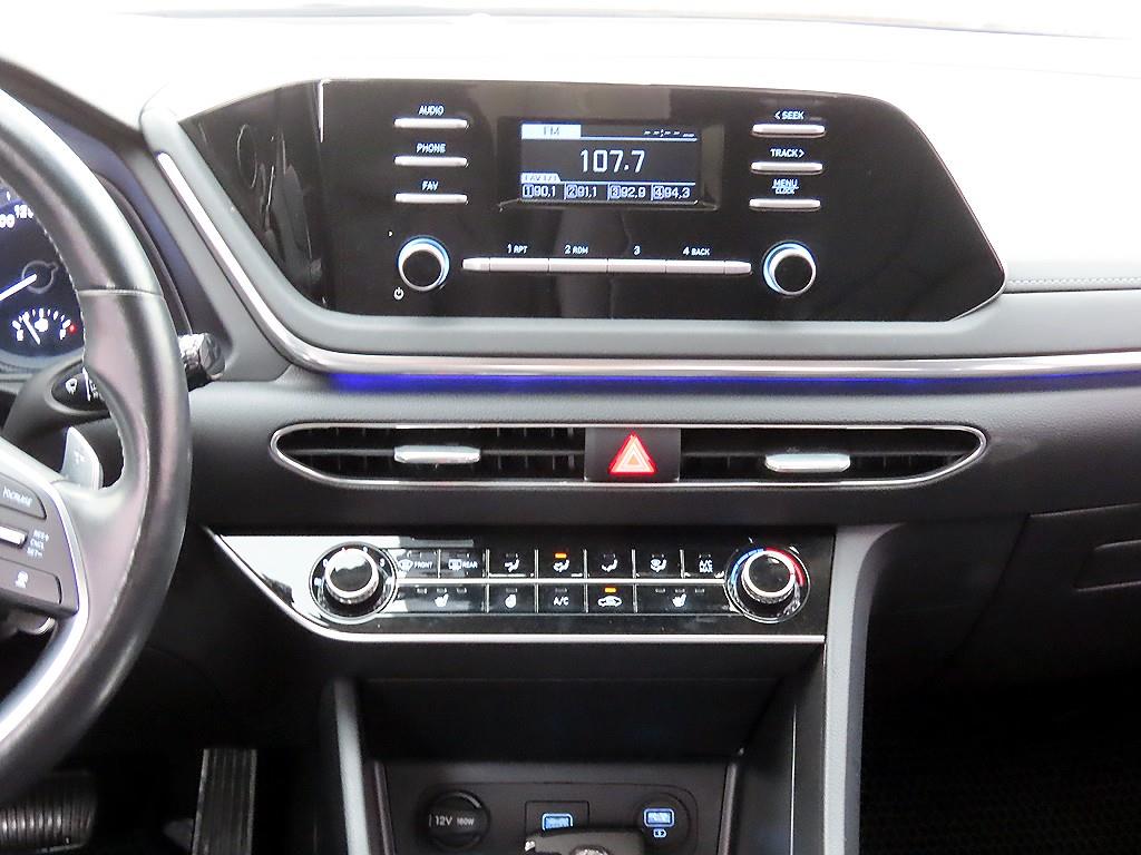 HYUNDAI Sonata - Vista 10