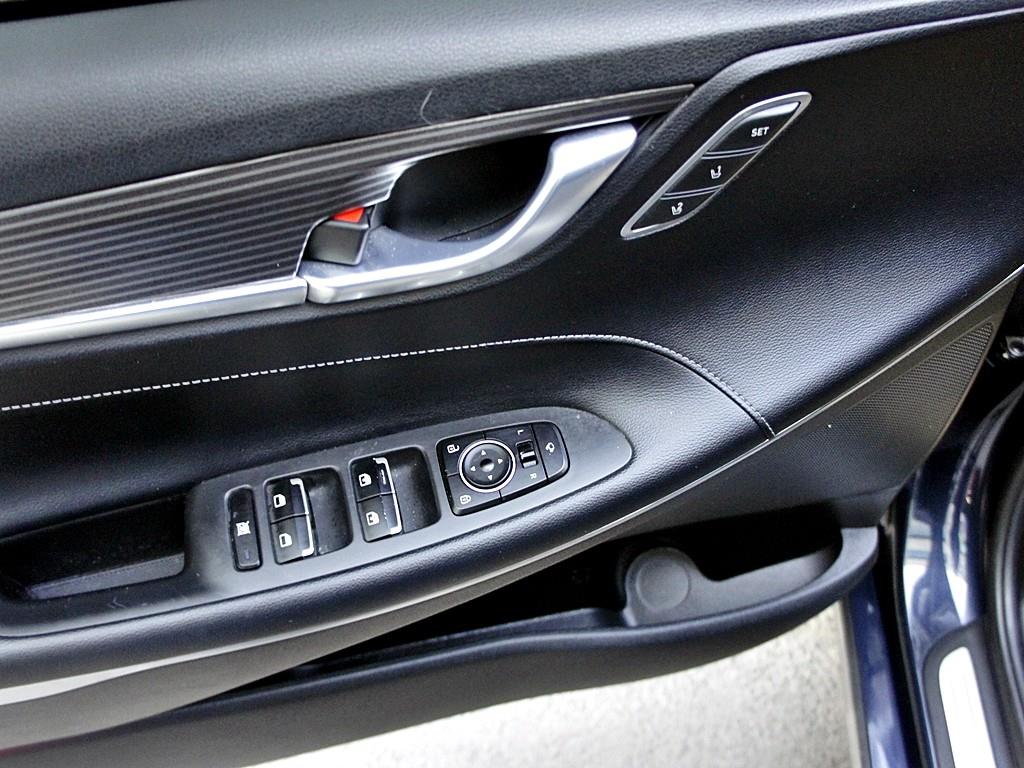 HYUNDAI Grandeur 2018 Azul - Importación desde Corea - HF Imports Iquique - Foto 13