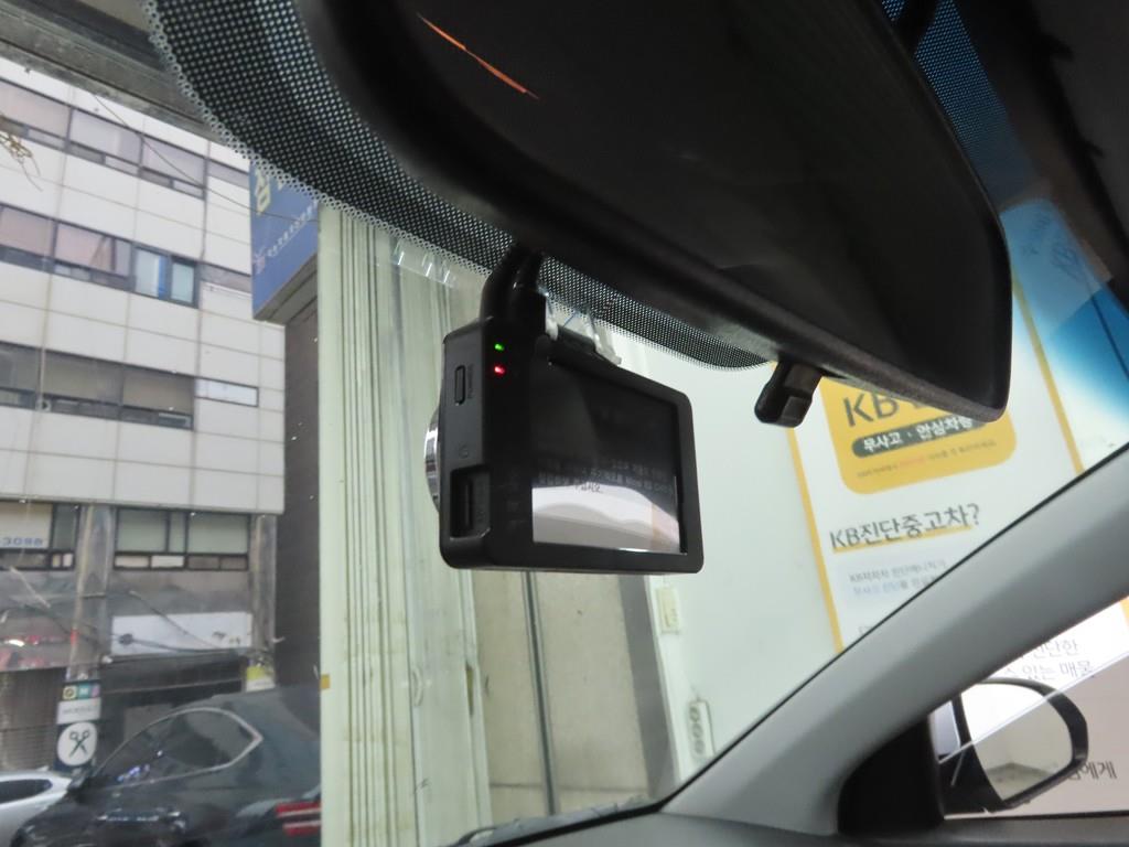 HYUNDAI Avante - Vista 11