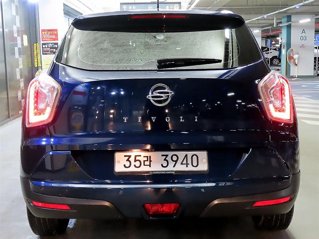 Ssangyong Tivoli - Vista 5