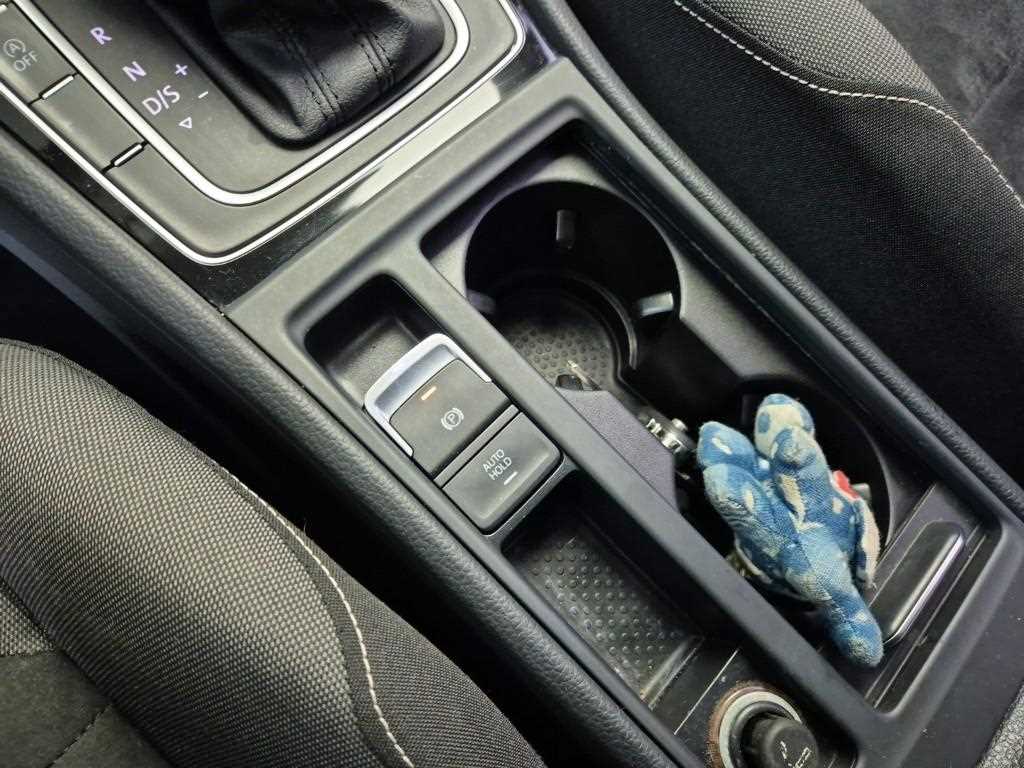 Volkswagen Golf 2014 Plateado - Importación desde Corea - HF Imports Iquique - Foto 13