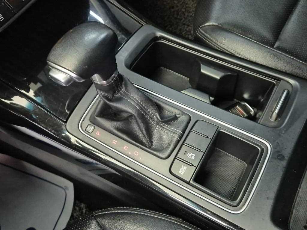 KIA Sorento - Vista 8