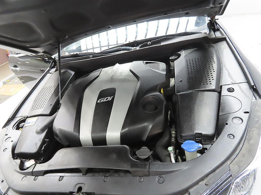 HYUNDAI Genesis 2012 Negro - Importación desde Corea - HF Imports Iquique - Foto 7