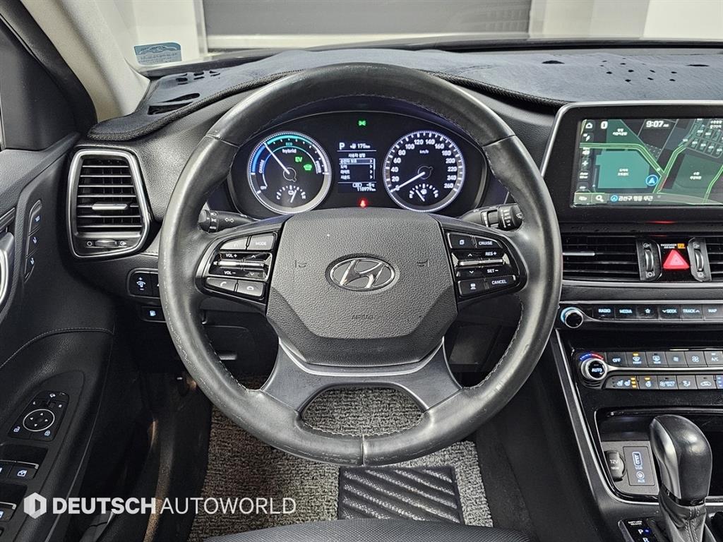 HYUNDAI Grandeur - Vista 7