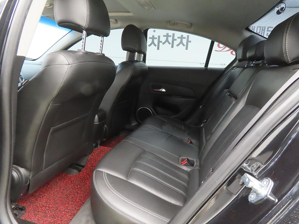 Chevrolet Cruise - Vista 6