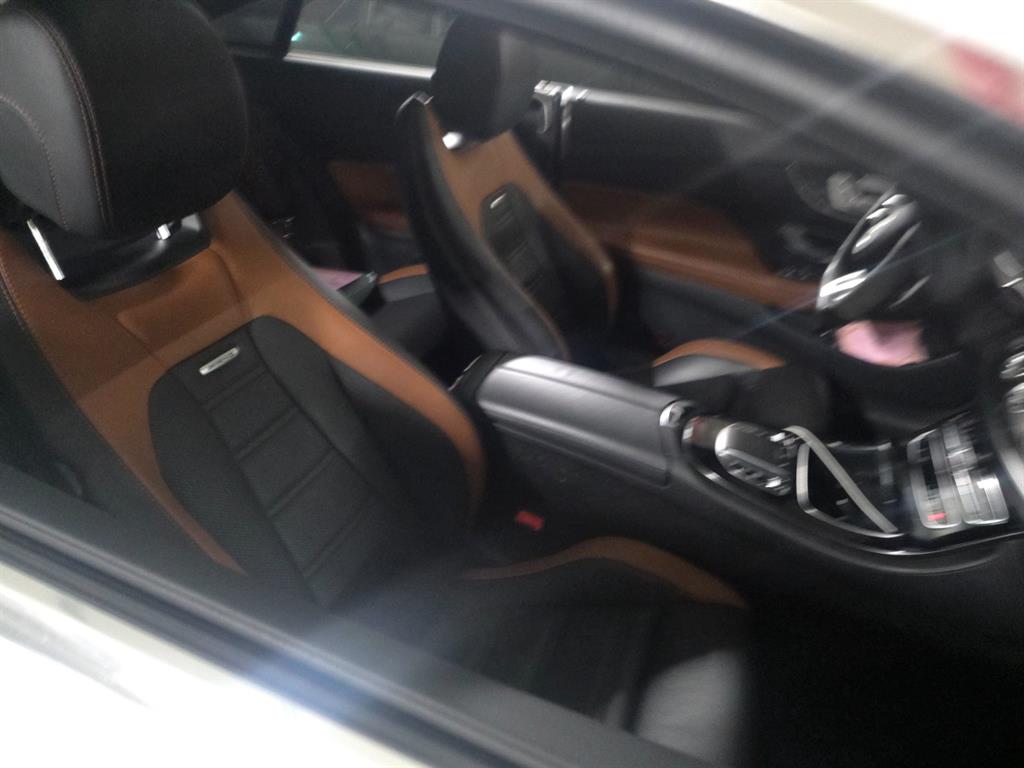 Mercedes Benz E class - Vista 7