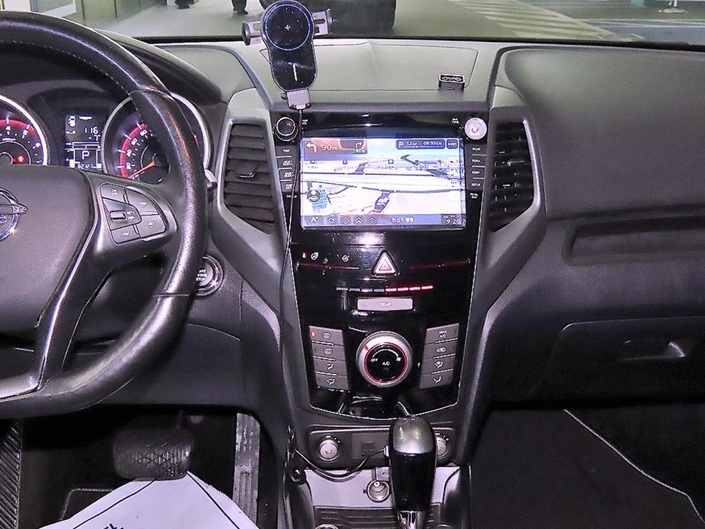 Ssangyong Tivoli - Vista 11