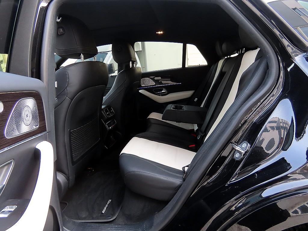 Mercedes Benz GLE Class - Vista 6