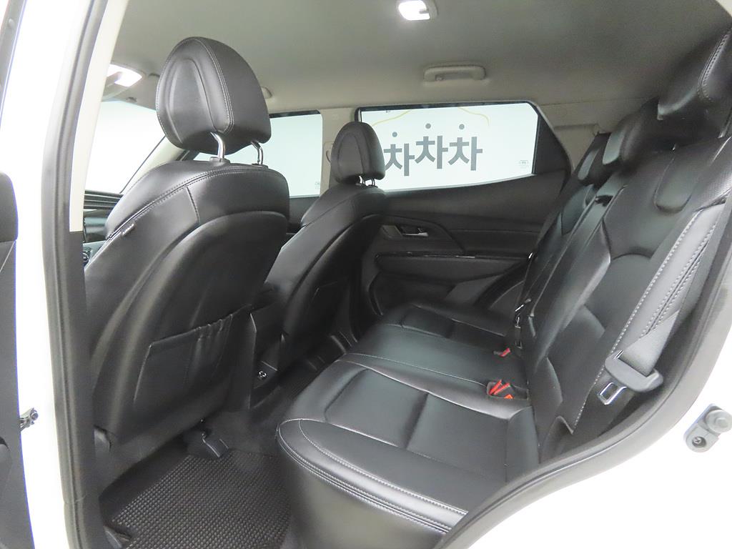 Ssangyong Korando - Vista 6